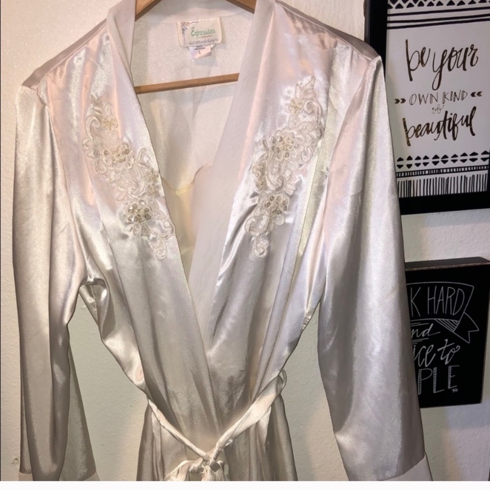 3 piece set NWT panty/underwire baby doll/robe